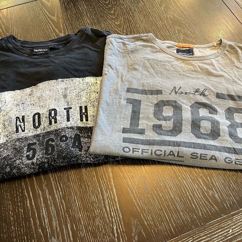 Lot of 2 Men's Short Sleeve Tees - Black and Gray - Size 6XL